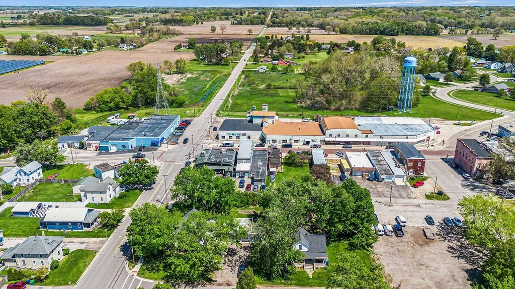 1368 W Lemon Creek Baroda Village MI 49101