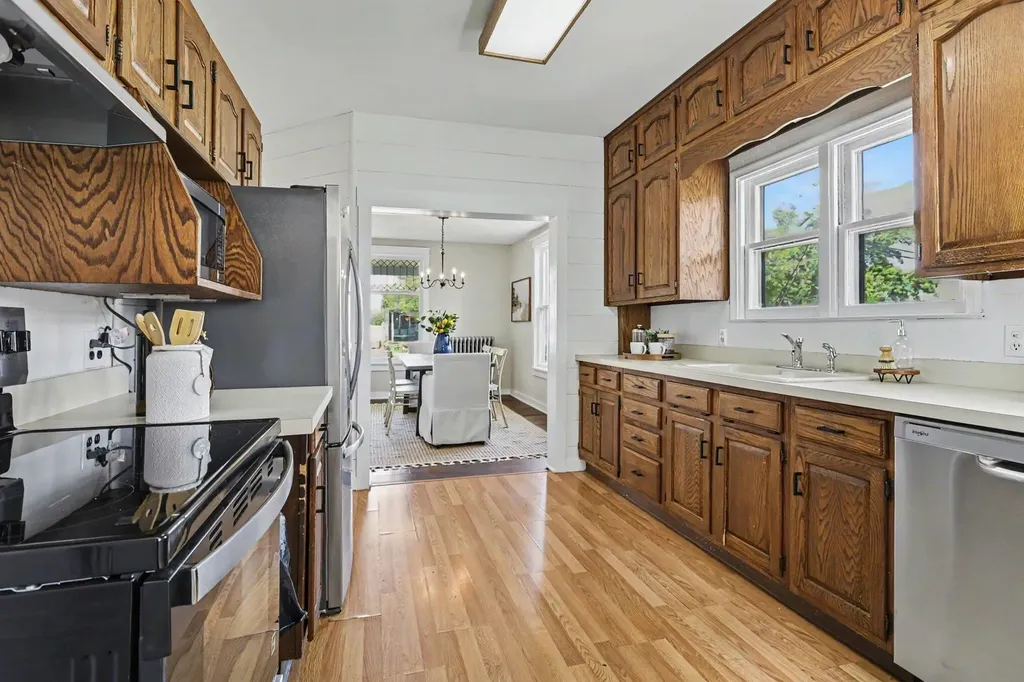 1368 W Lemon Creek Baroda Village MI 49101
