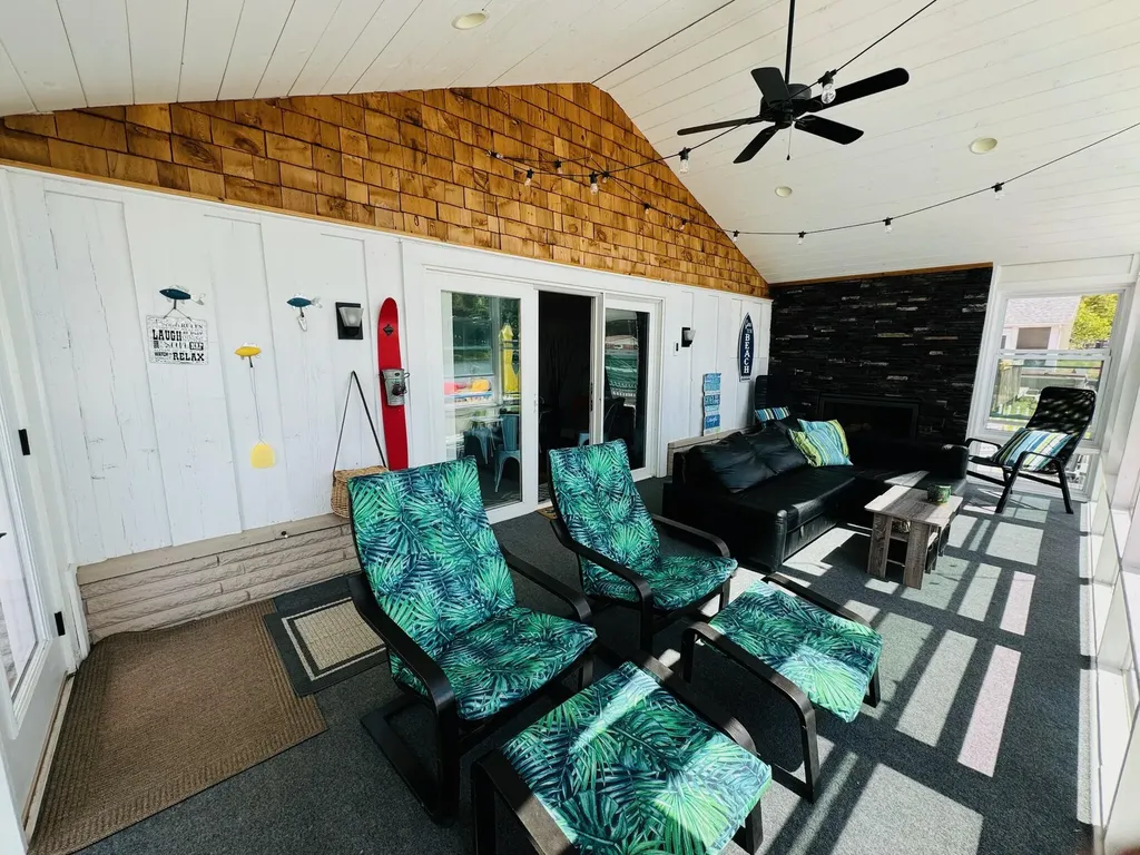21557 Lake Street Calvin Township MI 49031