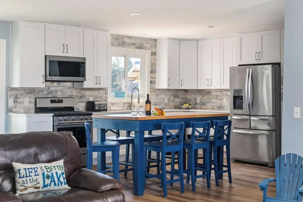 21557 Lake Street Calvin Township MI 49031