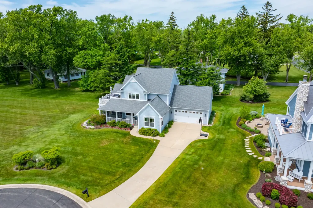 7179 Windcliff Drive Casco Township MI 49090