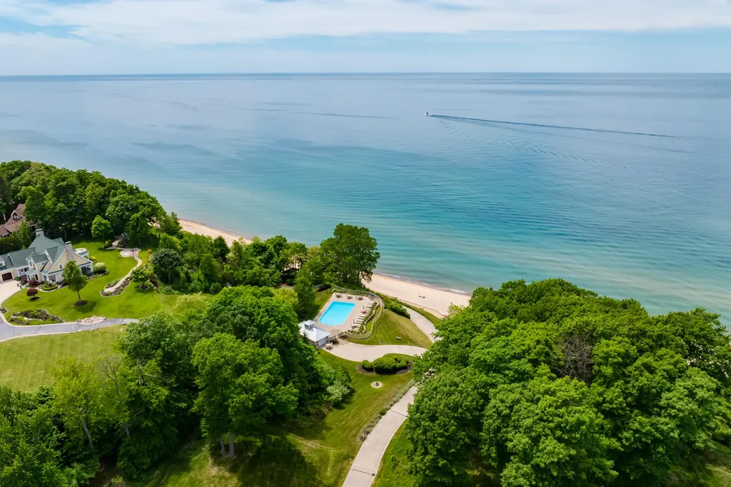 7179 Windcliff Drive Casco Township MI 49090
