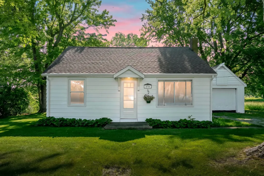 10561 Baldwin Road Lake Charter Township MI 49106