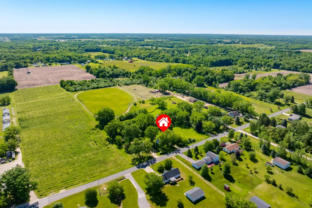 10561 Baldwin Road Lake Charter Township MI 49106