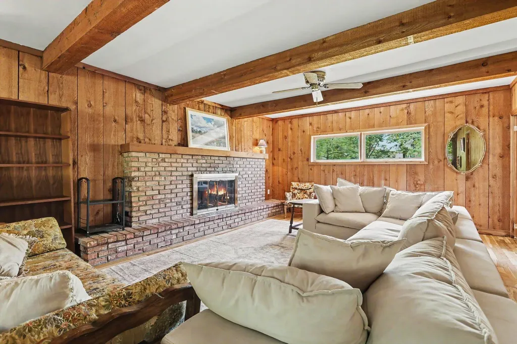 751 Jakway Avenue St. Joseph Charter Township MI 49022
