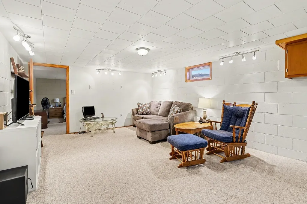 2112 Ogden Avenue Benton Charter Township MI 49022