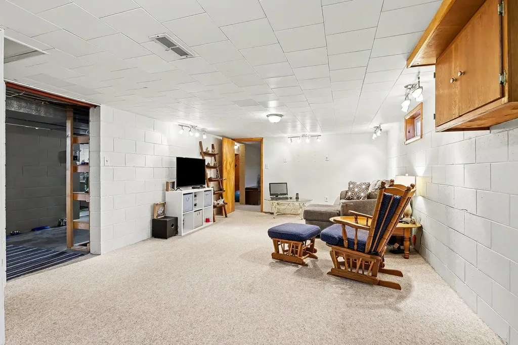 2112 Ogden Avenue Benton Charter Township MI 49022