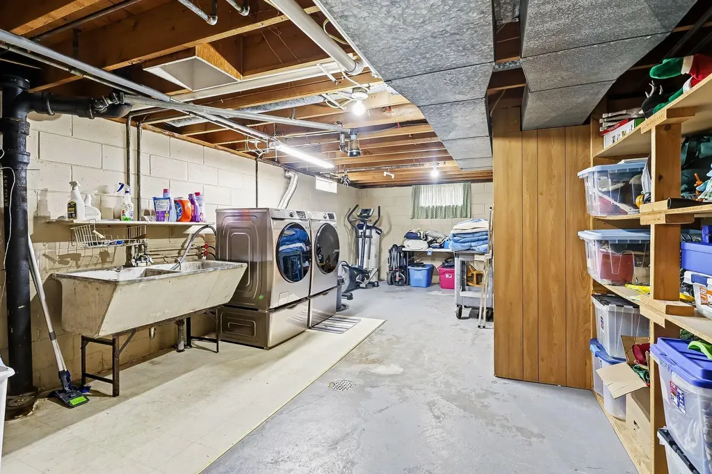 2112 Ogden Avenue Benton Charter Township MI 49022