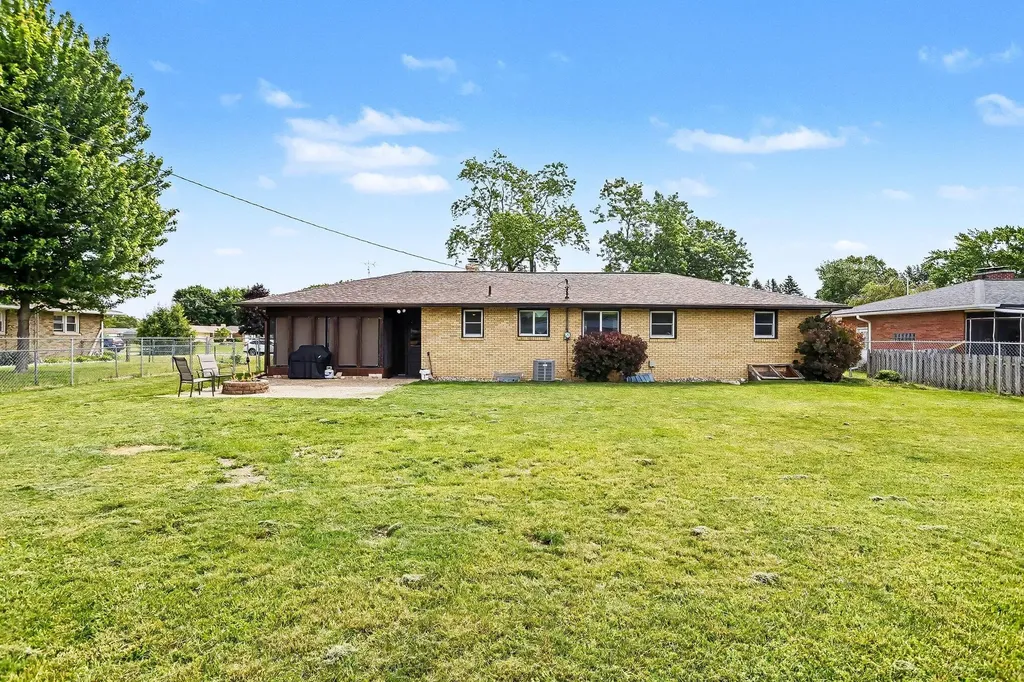 2112 Ogden Avenue Benton Charter Township MI 49022