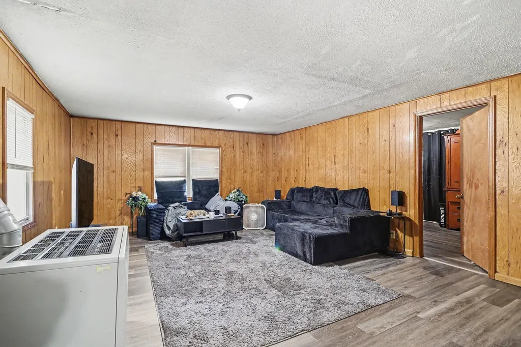 93402 Lee Street Keeler Township MI 49047
