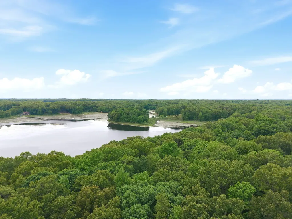 27661 Pine Lake Street Jefferson Township MI 49112