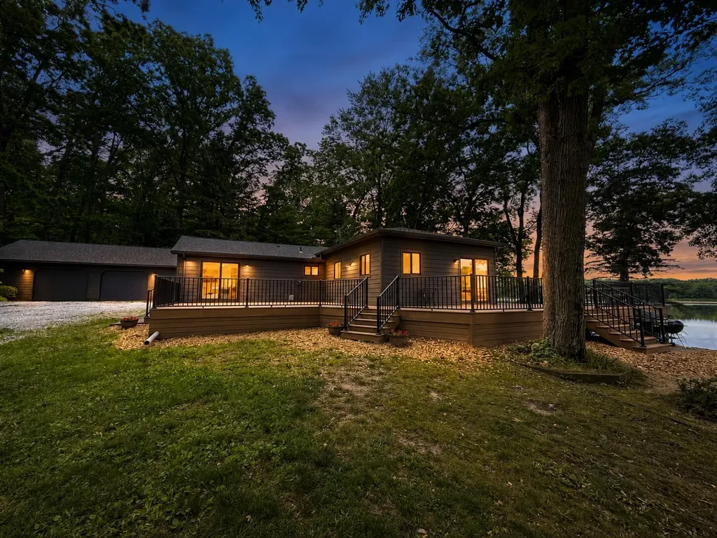 27661 Pine Lake Street Jefferson Township MI 49112