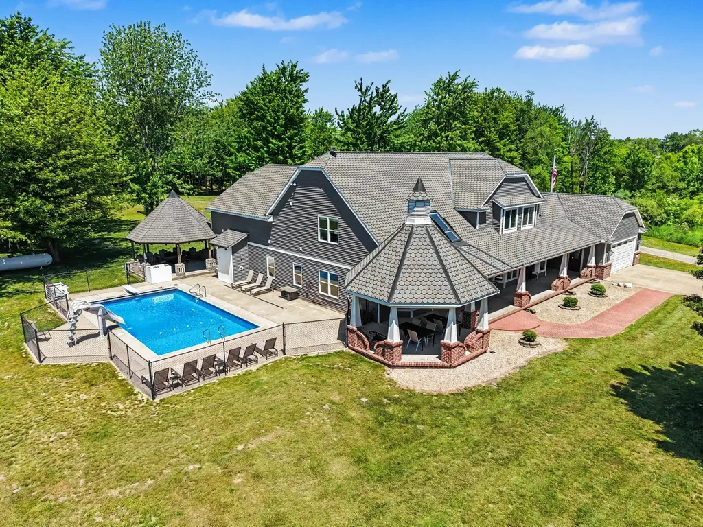 1662 66th Street Ganges Township MI 49408