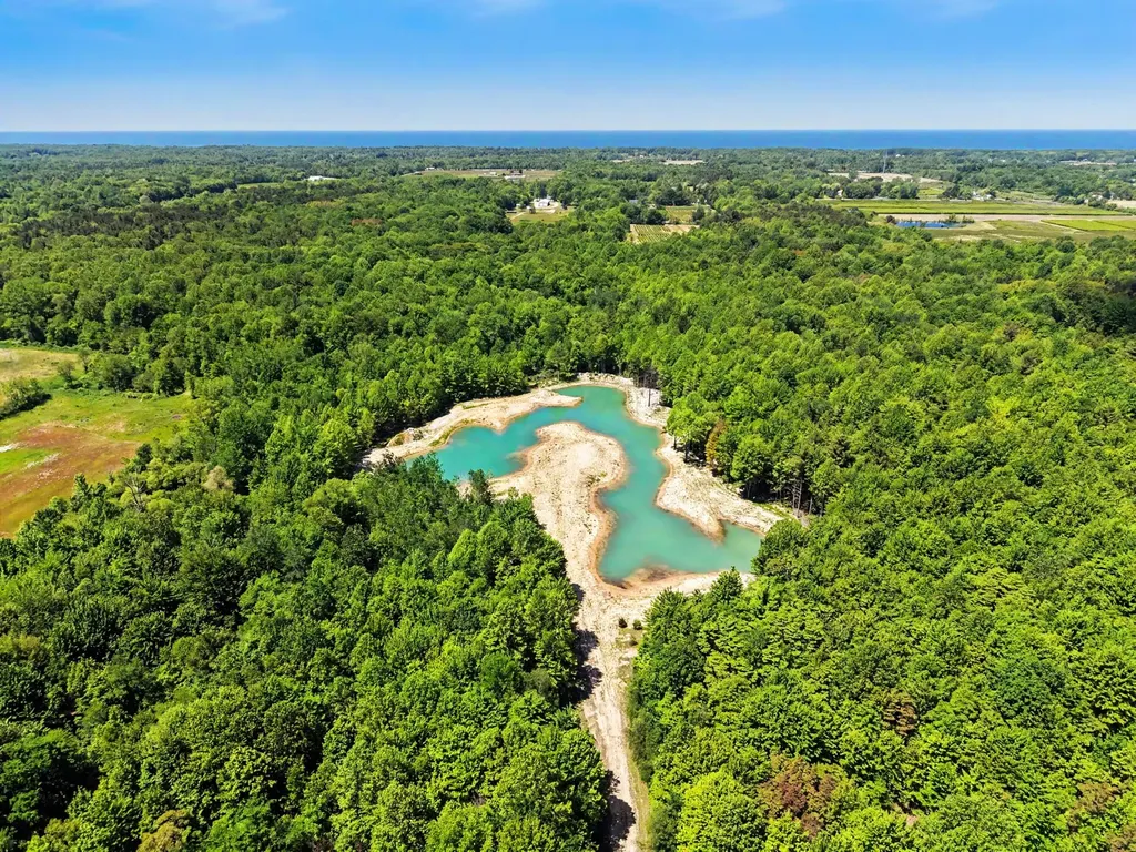 1662 66th Street Ganges Township MI 49408