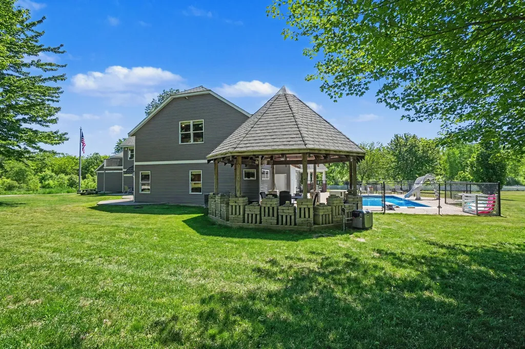 1662 66th Street Ganges Township MI 49408