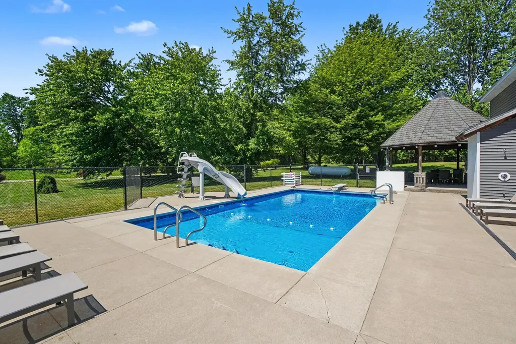 1662 66th Street Ganges Township MI 49408