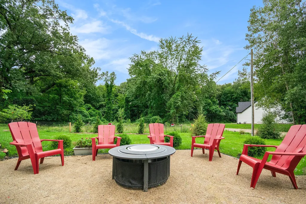 9325 Matthews Road Chikaming Township MI 49129