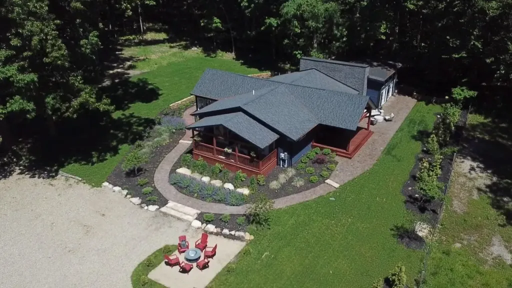 9325 Matthews Road Chikaming Township MI 49129