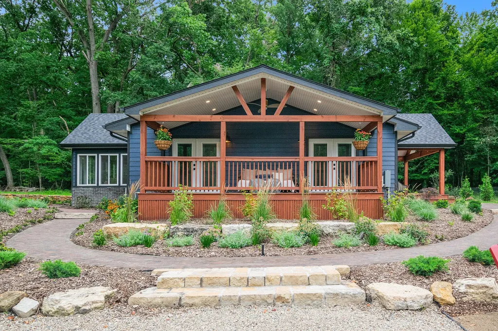 9325 Matthews Road Chikaming Township MI 49129