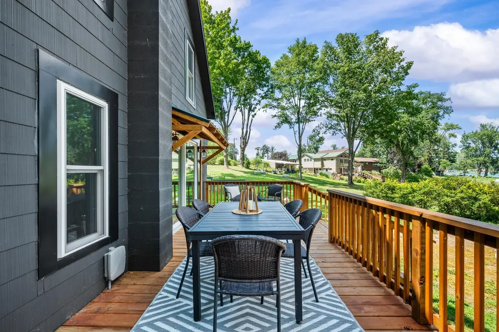 24948 Lake Shore Drive Wayne Township MI 49047