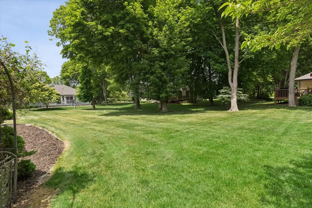 2443 Shoreham Highlands Street St. Joseph Charter Township MI 49085