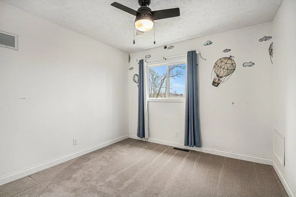 2569 Ridgewood Trail Oronoko Charter Township MI 49103