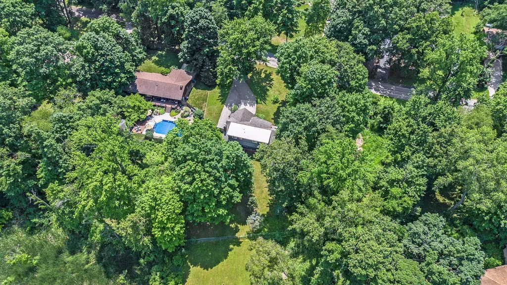 2569 Ridgewood Trail Oronoko Charter Township MI 49103
