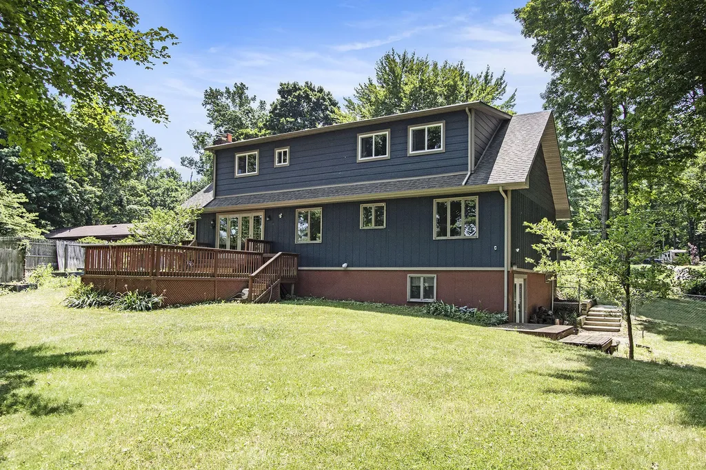 2569 Ridgewood Trail Oronoko Charter Township MI 49103