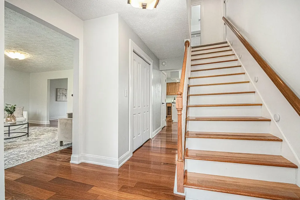 2569 Ridgewood Trail Oronoko Charter Township MI 49103