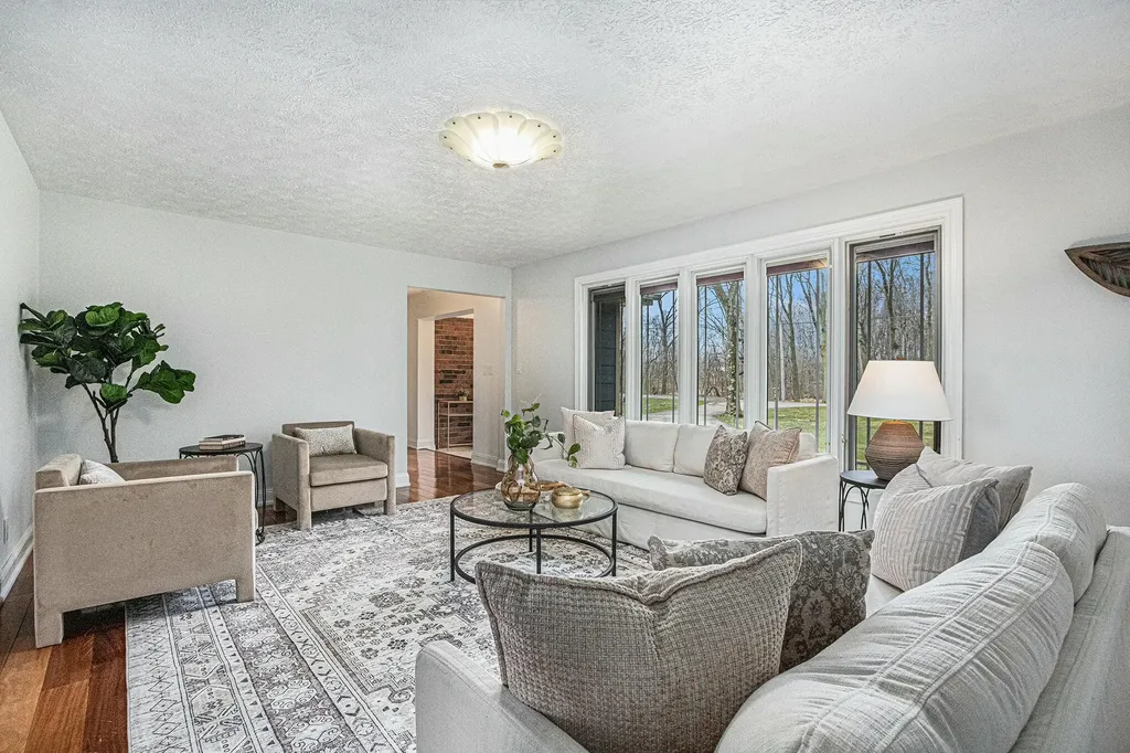 2569 Ridgewood Trail Oronoko Charter Township MI 49103