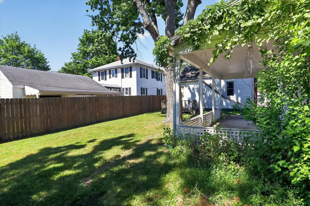 407 N 15th Street Niles City MI 49120