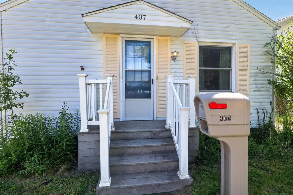 407 N 15th Street Niles City MI 49120