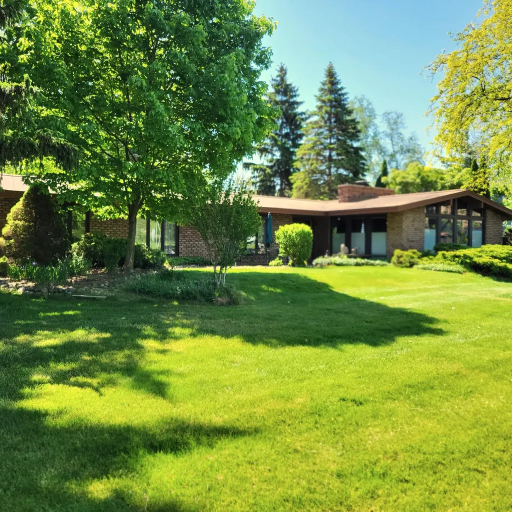 1519 Moccasin Trail St. Joseph Charter Township MI 49022