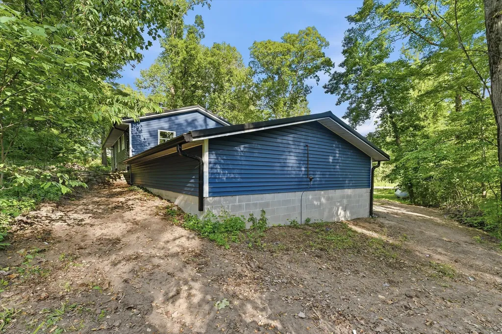 21638 Sandy Drive White Pigeon Township MI 49091