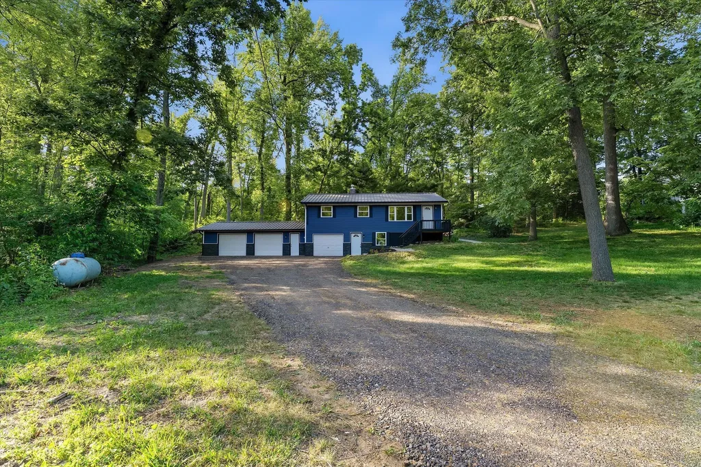 21638 Sandy Drive White Pigeon Township MI 49091