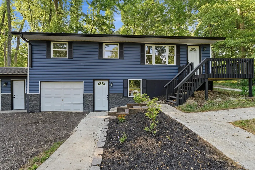21638 Sandy Drive White Pigeon Township MI 49091