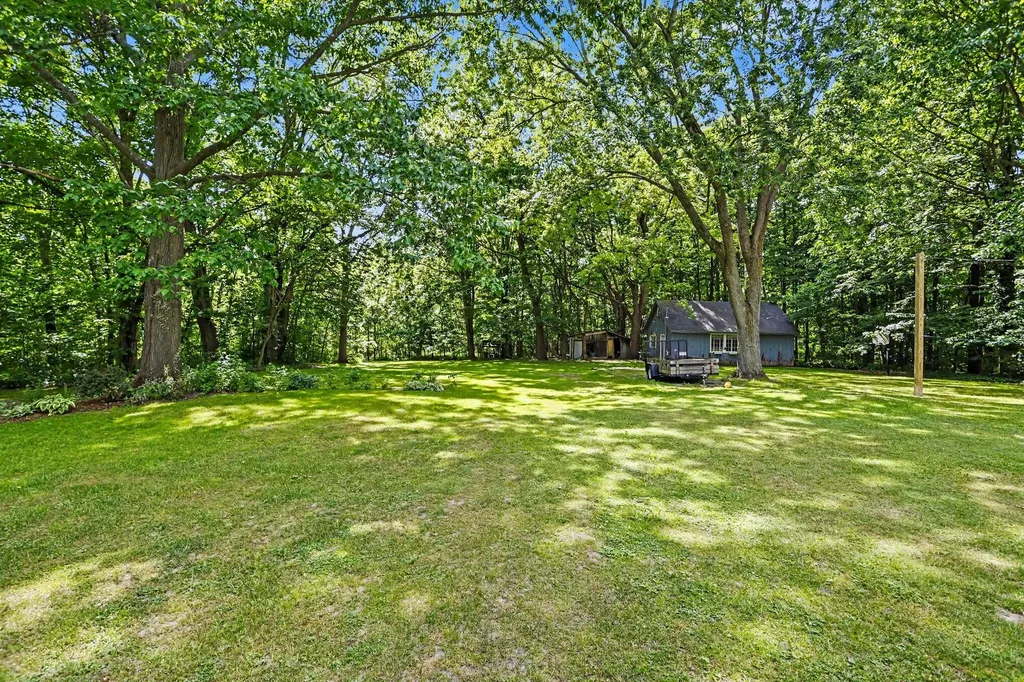 60198 67 1/2 Street Hartford Township MI 49057