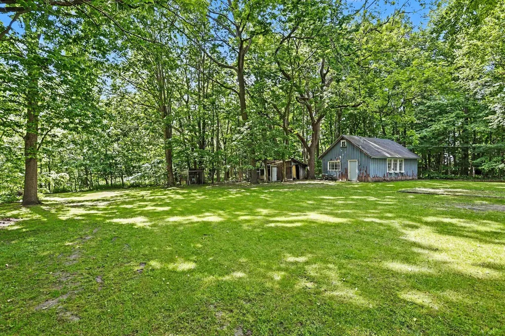 60198 67 1/2 Street Hartford Township MI 49057