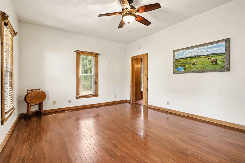 60198 67 1/2 Street Hartford Township MI 49057