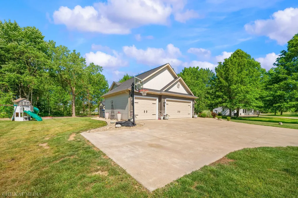 11832 Baldwin Road Lake Charter Township MI 49106