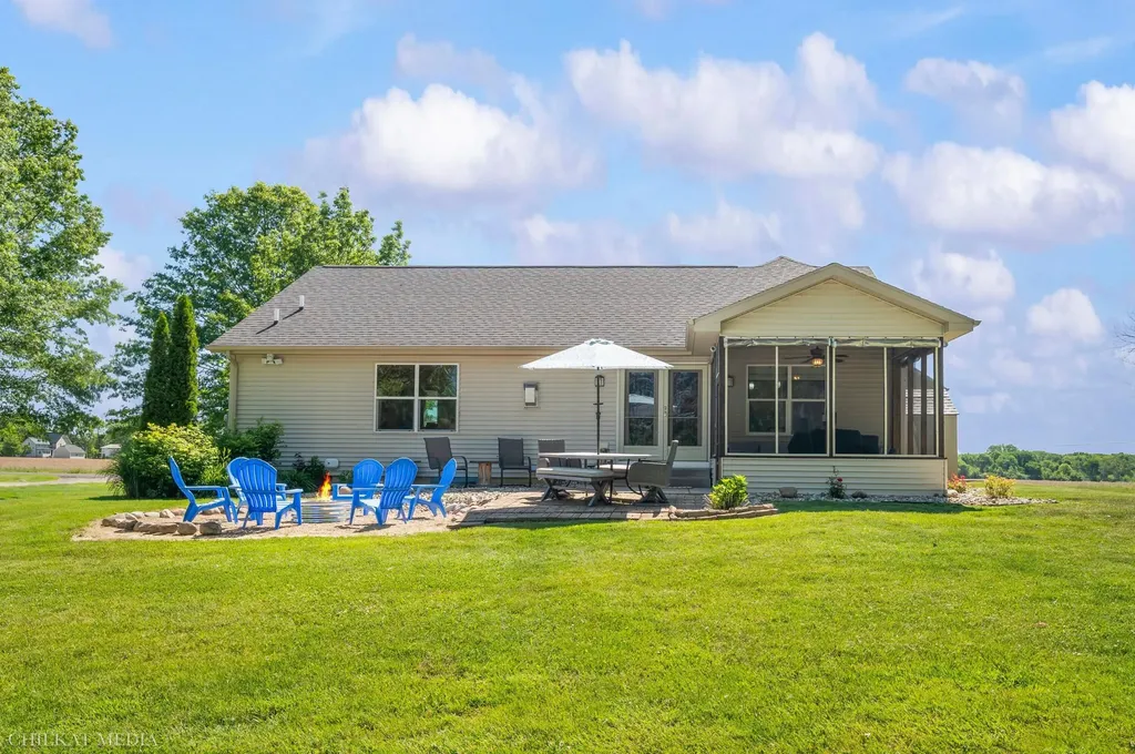 11832 Baldwin Road Lake Charter Township MI 49106