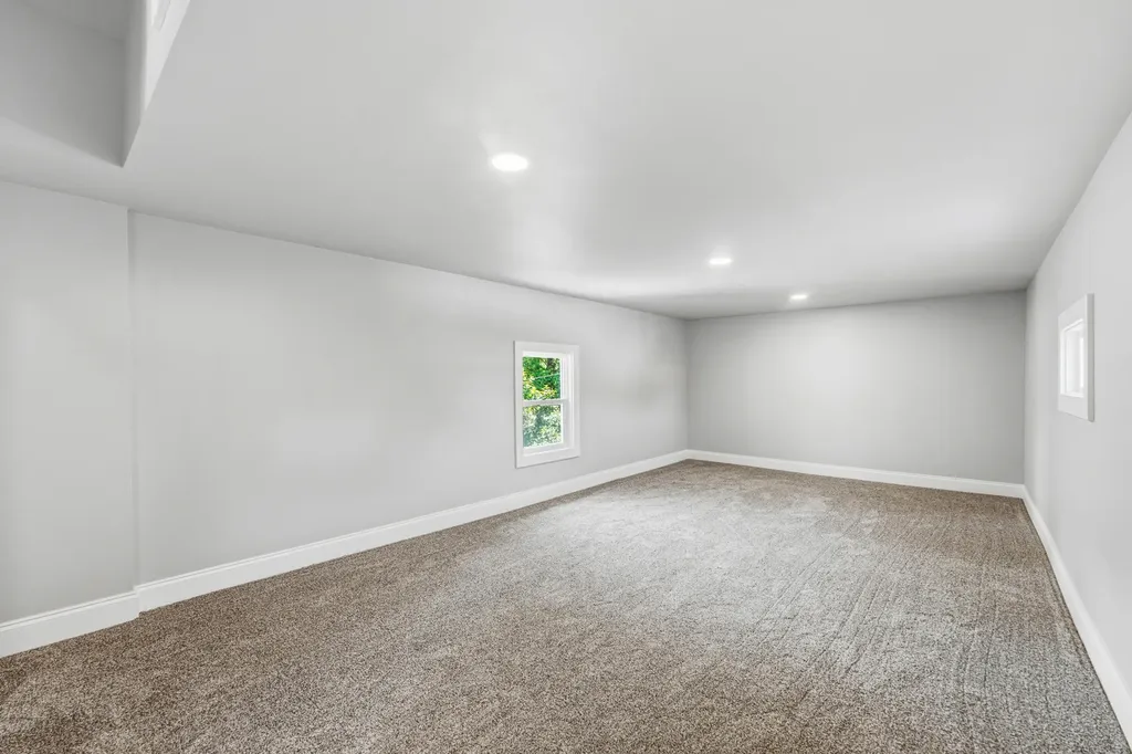 18 Franklin Street Hartford City MI 49057