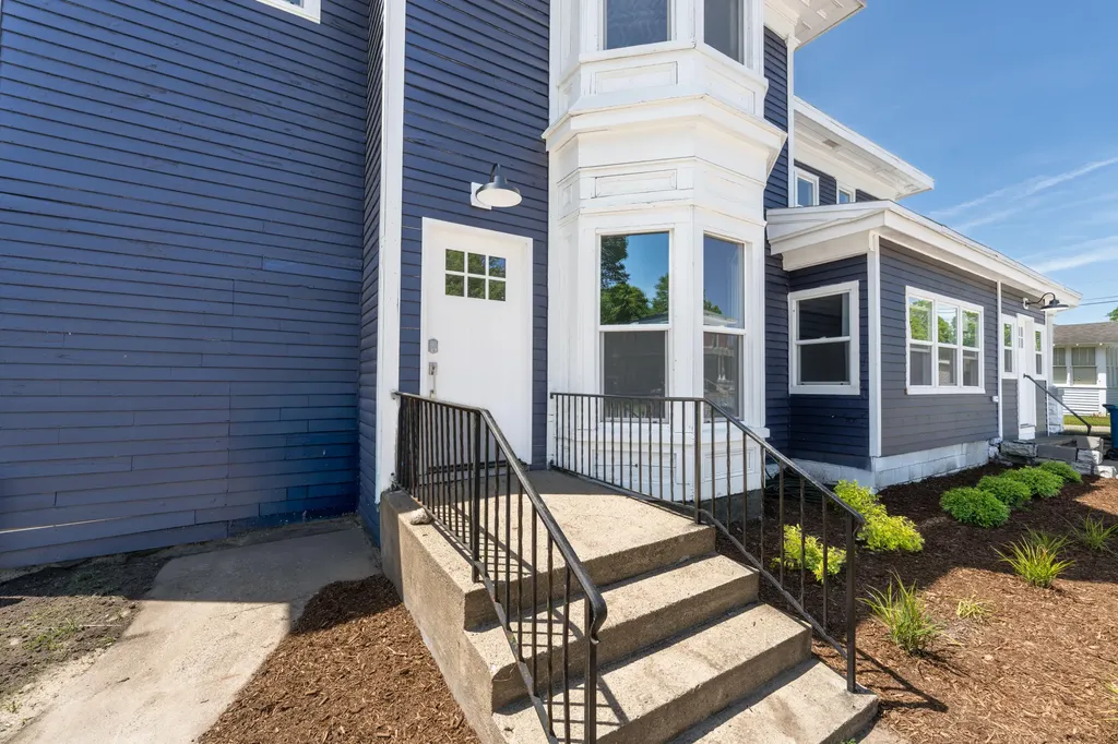 18 Franklin Street Hartford City MI 49057