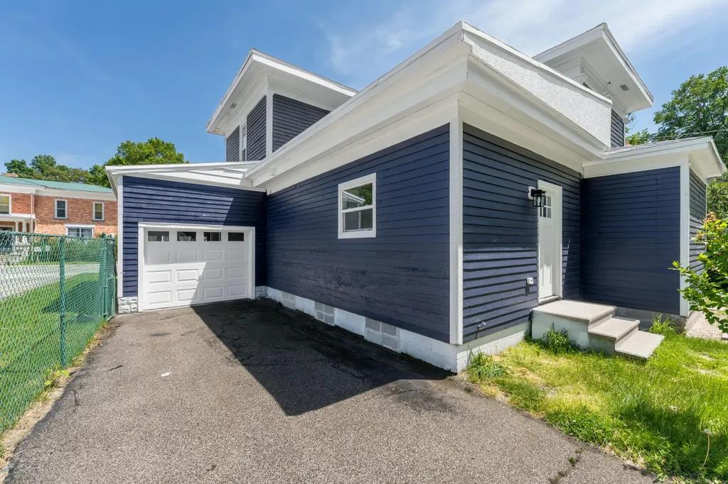 18 Franklin Street Hartford City MI 49057