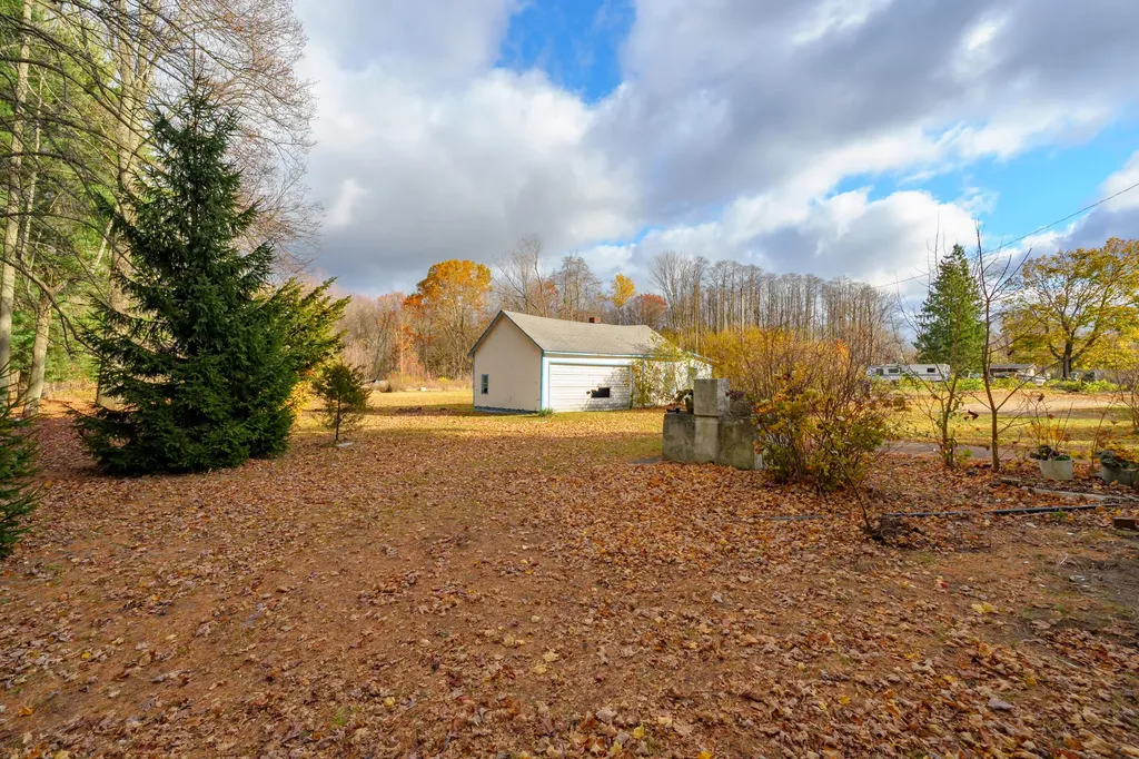 33259 Orchard Street Covert Township MI 49043
