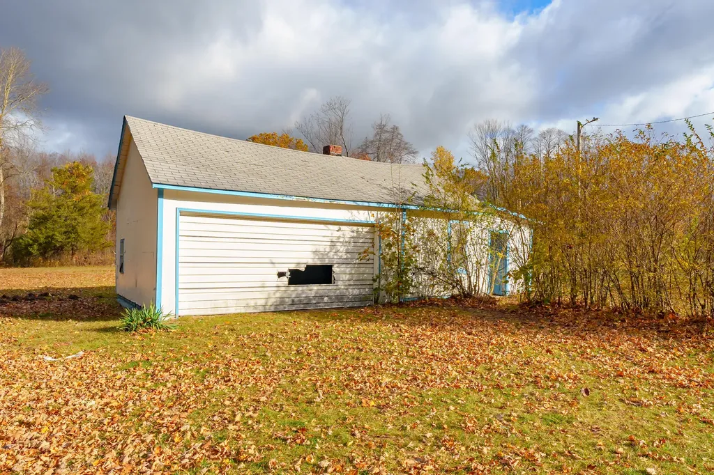 33259 Orchard Street Covert Township MI 49043