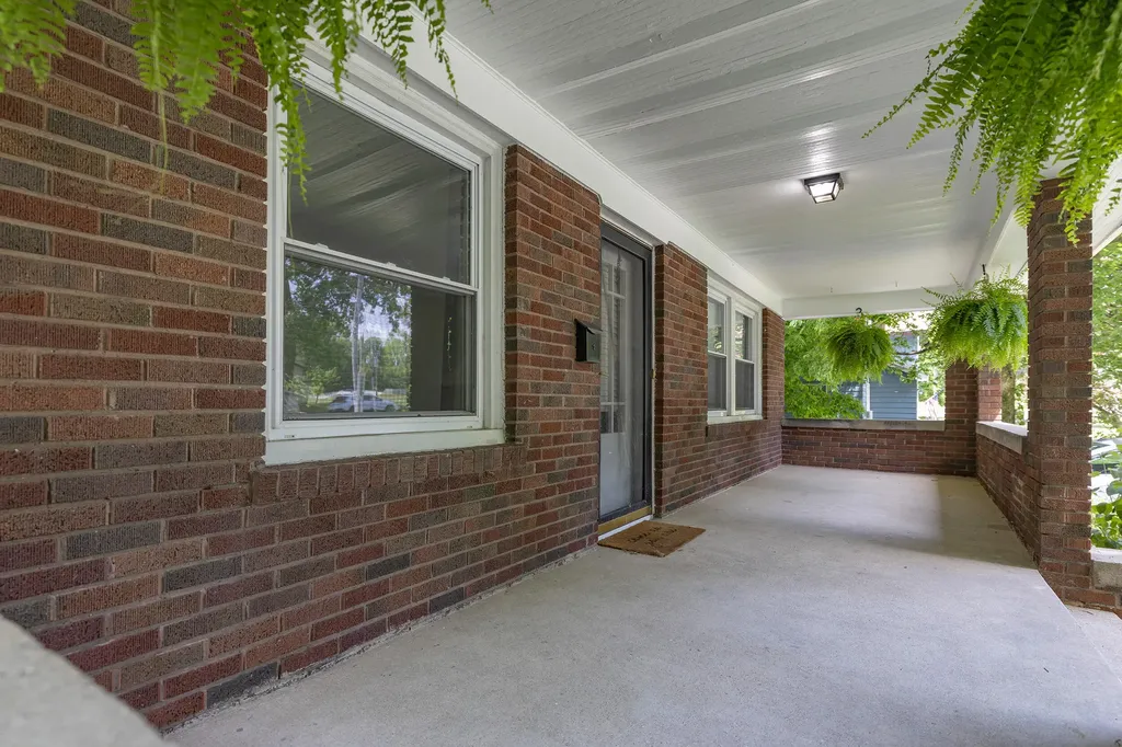 321 N Broadway Street Cassopolis Village MI 49031