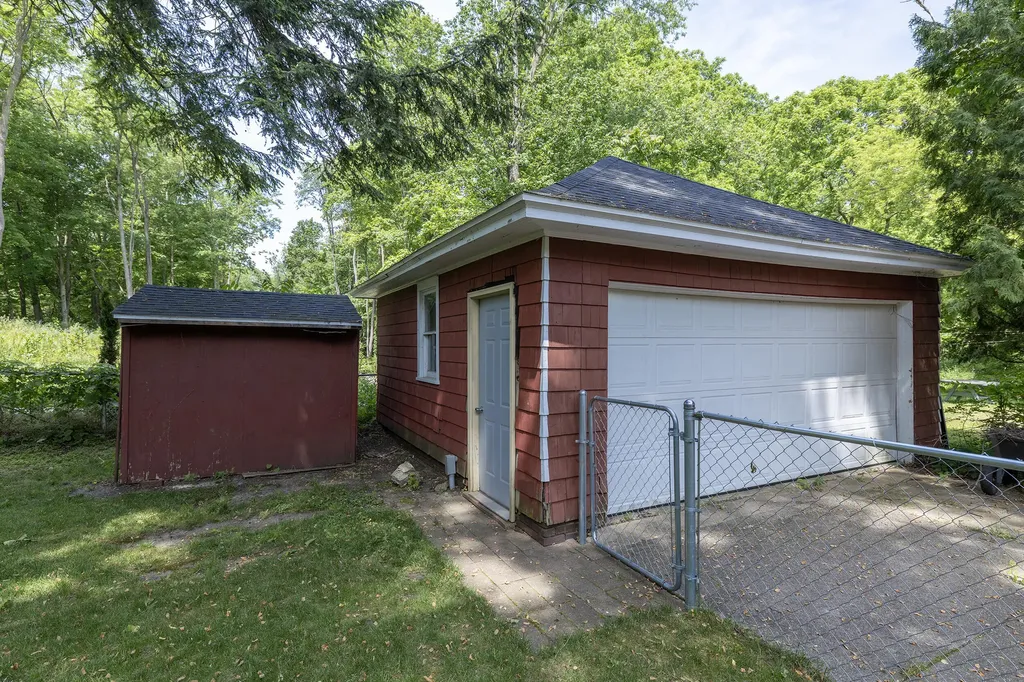 321 N Broadway Street Cassopolis Village MI 49031