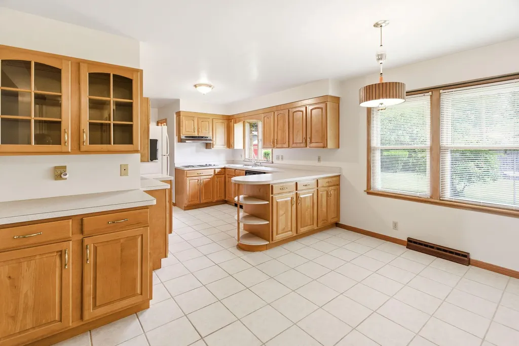 1551 S Windsor Drive St. Joseph Charter Township MI 49085