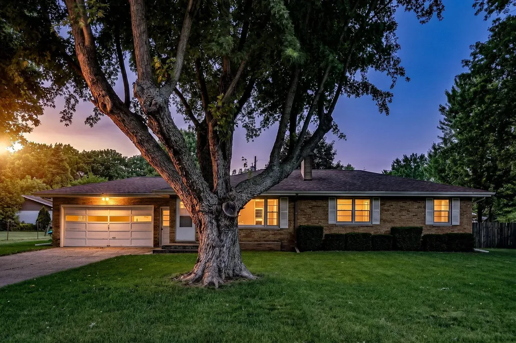 1551 S Windsor Drive St. Joseph Charter Township MI 49085
